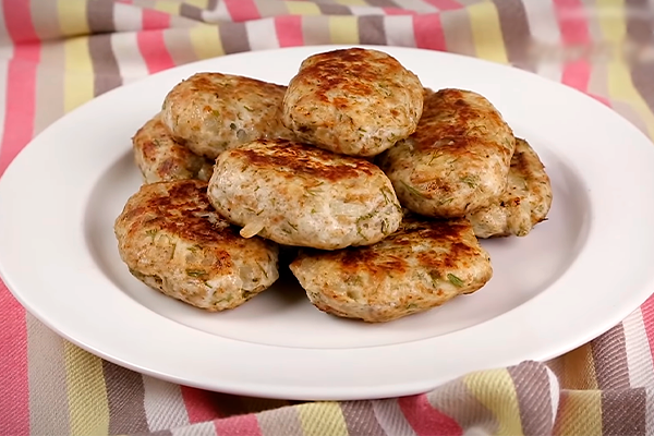 Котлетки из курицы с секретным ингредиентом