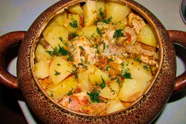 Необыкновенно вкусное мясо по-французски в горшочках